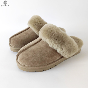 Mules chaudes pour femmes automne-hiver, en daim de vache, doublure en peau de mouton, légères, antidérapantes, respirantes et thermiques - Product Image 1