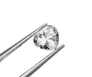 พลอยแซฟไฟร์สีเขียวธรรมชาติรูปหัวใจขนาด 0.51 กะรัต 5.2x5.6 มม. สำหรับแหวนแต่งงานและแหวนหมั้น |   โอเอ็ม เจ็มส์ - Product Image 3