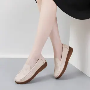 On sale Comfortable Soft Sole and Round-toe Light Flat Shoes Girls Soft And Comfortable Walking Shoes for women