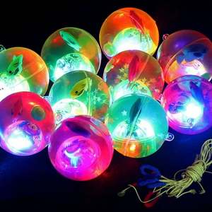 Pelotas que rebotan LED con purpurina flotante y características de iluminación Juguete suave de goma para favores de fiesta para niños - Product Image 3