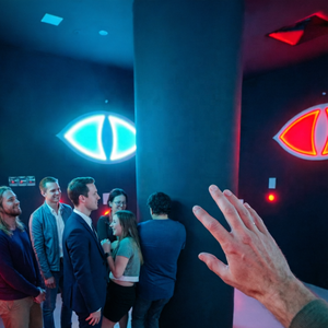 Produit phare d'usine : Jeux d'activités 'Yeux du Diable' pour évasion en salle, 'Yeux du Mal' pour team building, et 'Yeux du Diable' à dissimuler - Product Image 1