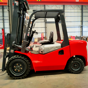 2.5ton 3 <span class=keywords><strong>Ton</strong></span> 4ton <span class=keywords><strong>5</strong></span> Tons para JXforklift Carretillas elevadoras diesel Mástil de 3 etapas Elevador hidráulico Carretillas elevadoras Precio de fábrica - Product Image 1