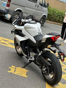 Motocicleta Deportiva 450SR, Refrigerada por Agua, Motor Paralelo Bicilíndrico, Superdeportiva de Carreras, Alta Aceleración para Pilotos Intermedios - Product Image 6