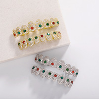 Vente en gros de grillz dentaires rouges et verts entièrement sertis de zircons, 8 dents, bijoux de décoration dentaire pour Halloween et Noël