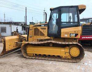 Bulldozer Usado Japonés D5K/D5M/D5N en Venta - Alto Momento de Carga, Capacidad de Empuje de 10m, Garantía de 6 Meses, Hidráulica Nabtesco - Product Image 1