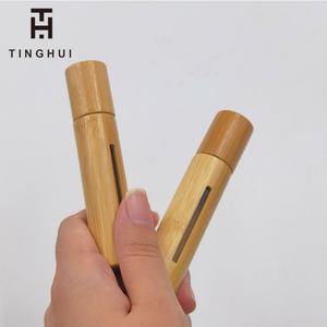 Botellas de Aceite Esencial Personalizadas con Rodillo de Bambú de 5ml, Botellas de Perfume al por Mayor de 10ml con Rodillo de Bambú - Product Image 2