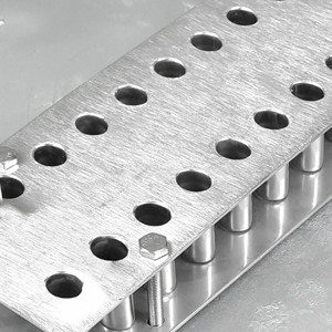 Moule à glaces brésiliennes en acier inoxydable 304 à 26 cavités avec aligneur de bâtonnets – Machine à crème glacée - Product Image 5