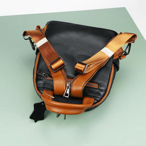Mochila para mujer, bolso de pecho de doble propósito, bolsos de hombro de cuero de vaca auténtico con relieve, mochilas para mujer - Product Image 6