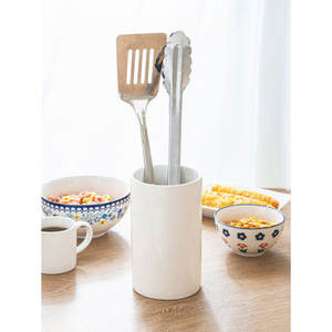 Set di utensili da 12 pezzi per 3,000 vinti ciascuno - Product Image 1