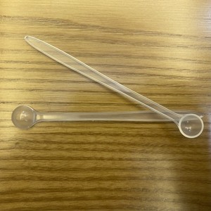 0,25g 0,5 ml Cuchara medidora de plástico pequeña redonda larga 12cm Mini cuchara para sal en polvo líquido - Product Image 5