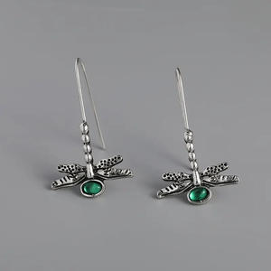 Boucles d'oreilles pendantes Lucky Brand en forme d'insecte, émeraude verte sertie clos, en alliage, bijoux de mode bohème pour femme - Product Image 4