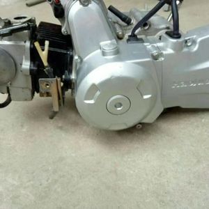 Moteur d'occasion Haojue China III 110-6 Xiyun, compatible avec les motos Zongshen, Loncinifan, Dayang - Product Image 2