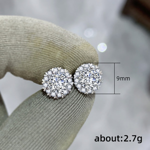 Orecchini a Perno a Forma di Fiocco di Neve per Donne, Eleganti e Discreti per Uso Quotidiano, Accessori per Outfit Casual e Regalo - Product Image 3