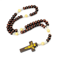 2025 Offres Spéciales perles en bois tissées à la main chapelet jésus croix collier bijoux religieux pour hommes