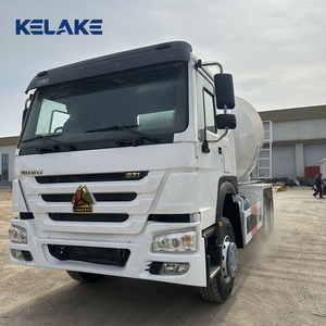 Camion malaxeur à béton haute performance Howo 6x4, 380 ch, 10 roues, pour la livraison de béton prêt à l'emploi - Product Image 6