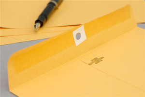 Túi Phong Bì Có Khóa Bằng Đồng Cỡ Tùy Chỉnh Logo Túi Đựng Hồ Sơ Có Lỗ 9*<span class=keywords><strong>12</strong></span> Inch Túi Đựng Hồ Sơ Giấy Kraft Màu Vàng - Product Image 5