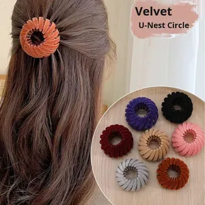 Accessoire capillaire : <span class=keywords><strong>Pince</strong></span> à cheveux <span class=keywords><strong>magique</strong></span> 'Nid d'oiseau' extensible pour queue de cheval et <span class=keywords><strong>chignon</strong></span> facile à fixer - Product Image 1