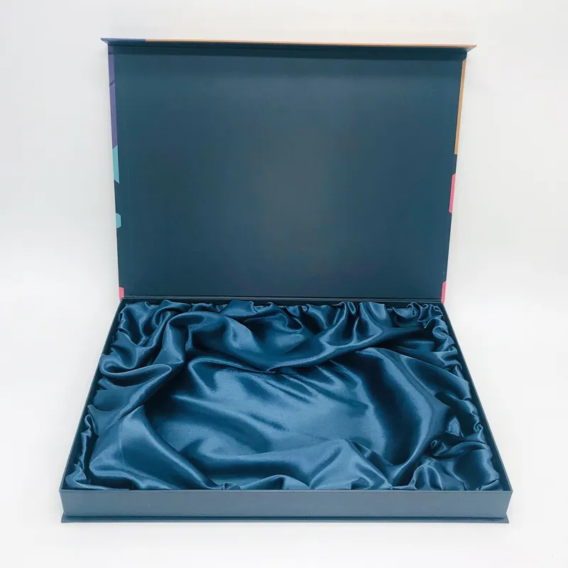 कस्टम मुद्रित लक्जरी व्यक्तिगत हार्ड पैकेजिंग बॉक्स स्कार्फ शिफॉन दुपट्टा हिजाब उपहार बक्से