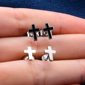 1 Paire de Boucles d'Oreilles Croix en Acier Inoxydable pour Femmes et Hommes, Petites Clous d'Oreilles Religieux à Fermeture Push-Back, Accessoires de Bijoux en Métal pour Piercing - Product Image 4