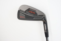 Ensemble de fer à repasser de golf en acier 1020 carbone fraisé CNC pour hommes OEM avec tige en acier et poignée en caoutchouc.