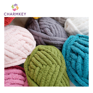 Vente Chaude Gros Stock 250 grammes Par <span class=keywords><strong>Pelote</strong></span> 100% Polyester Épais Doux Couverture Tricot Fil Chenille Chunky pour Crochet - Product Image 5