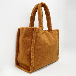 Sacs fourre-tout en <span class=keywords><strong>fausse</strong></span> <span class=keywords><strong>fourrure</strong></span> d'agneau pour l'hiver, grande capacité, doux et chauds, fermeture ouverte, sacs à bandoulière tendance pour femmes - Product Image 2