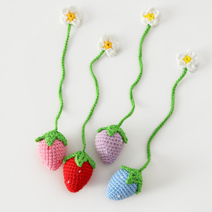 Bag Charms Car Hanging Sweet Flower Strawberry Crocheted Handmade Keychain Pendant Bookmark Pendant