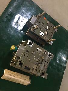 Moule d'injection en métal P20 du fabricant vietnamien pour le traitement de produits en plastique et en alliage d'aluminium - Product Image 6