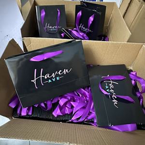 Bolsa <span class=keywords><strong>de</strong></span> <span class=keywords><strong>Papel</strong></span> Blanca con Logotipo Personalizado en Dorado, Asa <span class=keywords><strong>de</strong></span> Listón <span class=keywords><strong>de</strong></span> Lujo, Bolsa <span class=keywords><strong>de</strong></span> Regalo <span class=keywords><strong>de</strong></span> Alta Gama para Marcas <span class=keywords><strong>de</strong></span> Ropa al <span class=keywords><strong>por</strong></span> <span class=keywords><strong>Mayor</strong></span> - Product Image 4