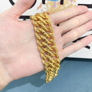 Bracelet à maillons épais plaqué or 24 carats de Jxx Fashion, bracelets à breloques tendance en laiton pour femmes, vente en gros - Product Image 1