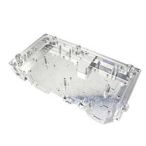 قطع معدنية دقيقة مصنعة بتقنية CNC، مكونات ألومنيوم غير قياسية، خراطة وطحن CNC بـ 4/5 محاور - Product Image 2