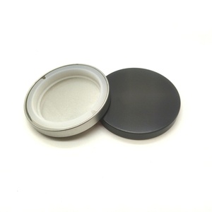 ฝาโลหะทรงกลมขนาด 75*10 มม. สีดำและสีเงิน พร้อมซีลยาง ขายส่งสำหรับโรงงานผลิตเทียนโดยตรง - Product Image 1