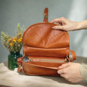 Sac bandoulière rétro britannique pour femme, marron, en forme de coquille, vintage, pour tenues quotidiennes, toutes saisons, printemps 2025 - Product Image 4