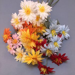 <span class=keywords><strong>ดอก</strong></span>ไม้ประดิษฐ์สำหรับตกแต่งงานแต่งงาน <span class=keywords><strong>ดอก</strong></span>โบตั๋น 3 หัว กุหลาบตะวันตก 5 หัว <span class=keywords><strong>ดอก</strong></span>โบตั๋นตะวันตก <span class=keywords><strong>ดอก</strong></span>ไม้ประดับแบบ<span class=keywords><strong>ดอก</strong></span>ไม้ไฟ <span class=keywords><strong>ดอก</strong></span><span class=keywords><strong>เบญจมาศ</strong></span> ทำจากพลาสติกและผ้าไหม - Product Image 2