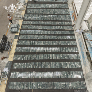 Dalles de quartzite émeraude des Alpes en pierre naturelle verte polie Goldtop, coupées sur mesure pour revêtement mural intérieur d'hôtels et de maisons - Product Image 1