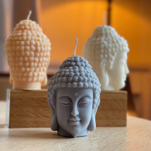 Bougie artisanale personnalisée en cire de soja en forme de tête de <span class=keywords><strong>Bouddha</strong></span> joyeux, chakra, prière, religion, statue bouddhiste, bougie pour la décoration de la maison pour Diwali - Product Image 1