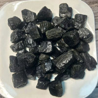 Pierre brute de tourmaline noire naturelle en gros, cristal brut de schorl, spécimen minéral pour collection
