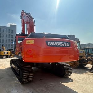 Pompe à béton télécommandée Doosan DX300 d'occasion avec cabine, moteur principal, entraînement final, excavatrice sur chenilles, puissance de creusement élevée - Product Image 3