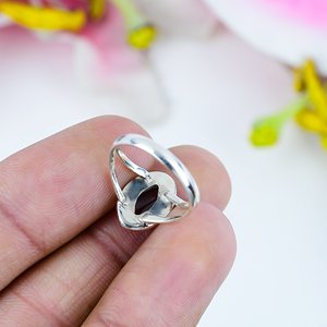 TRENDY Bague cadeau de mariage pour femme en argent sterling 925 Dernier grenat naturel Marquise Gemstone Bezel Setting Design pour fiançailles - Product Image 3