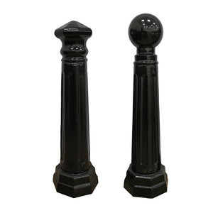 شرائط تحذير رومانية من الحديد الزهر المزخرفة في الهواء الطلق مع نظام حاجز سلسلة اختياري - Product Image 1