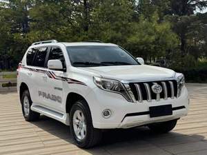 <span class=keywords><strong>Toyota</strong></span> Prado TX-L SUV 4.0L Turbo Diesel Boîte Automatique Taille de Pneu R20 Sièges en Cuir Régulateur de Vitesse Traction Avant <span class=keywords><strong>Voiture</strong></span> d'<span class=keywords><strong>Occasion</strong></span> 2011 - Product Image 2