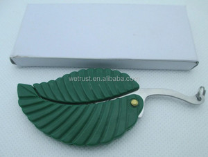 Mini couteau de camping pliant en forme de feuille verte de poche - Product Image 2