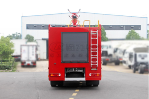 Le nouveau camion de pompiers 4x4 à poudre sèche de taille moyenne, d'une capacité de charge de 4 tonnes, est utilisé pour les opérations de lutte contre les incendies. - Product Image 6