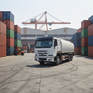 Camion-citerne à carburant HOWO Diesel Professional Service Sinotruk Howo 30000 litres, neuf 8x4, pour le stockage d'huile - Product Image 4