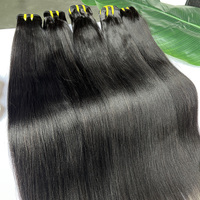 Lots de Cheveux Vierges Yaki Lisses pour Dropshipping – Vente en Gros de Cheveux Bruts Alignés avec les Cuticules, Lisses Yaki Légers