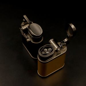 Encendedor de Cigarros Moderno de Aleación de Zinc con Logotipo Personalizado, Llama de 4 Jets, Recargable con Butano, Resistente al Viento, Portátil, Accesorios de Lujo para Cigarros - Product Image 6