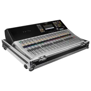 Yamahas TF5 Mixing Console Compact Flight Case with Wheels