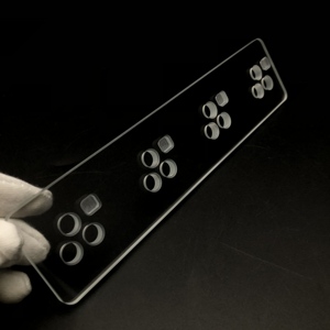<span class=keywords><strong>Verre</strong></span> ultra-clair, perçage au laser, usinage CNC de précision, meulage et rainurage des bords, <span class=keywords><strong>verre</strong></span> trempé - Product Image 3