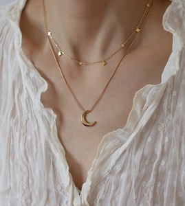 Collier en acier inoxydable 316L plaqué or 18 carats PVD, motif croissant de lune 3D et chevrons, résistant au ternissement, délicat, pour clavicule, motif étoile et lune - Product Image 5