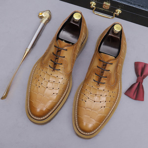 Zapatos de boda retro británicos de cuero genuino para hombre, transpirables, tallas grandes, para uso diario, informal y de negocios. - Product Image 3